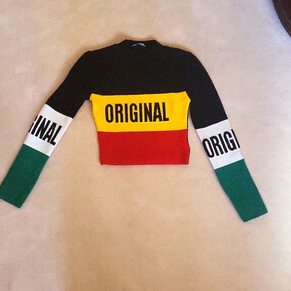 2/$20 ORIGINAL Cropped sweater ultra stretch sz S